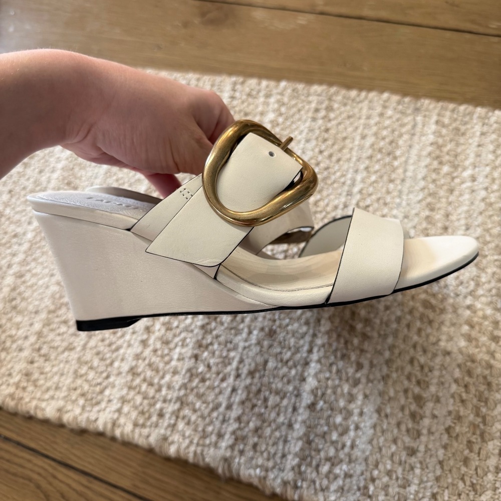 Farm Rio White Leather Wedge Sandals Gold Buckle Slides Women Size 7 EU 37